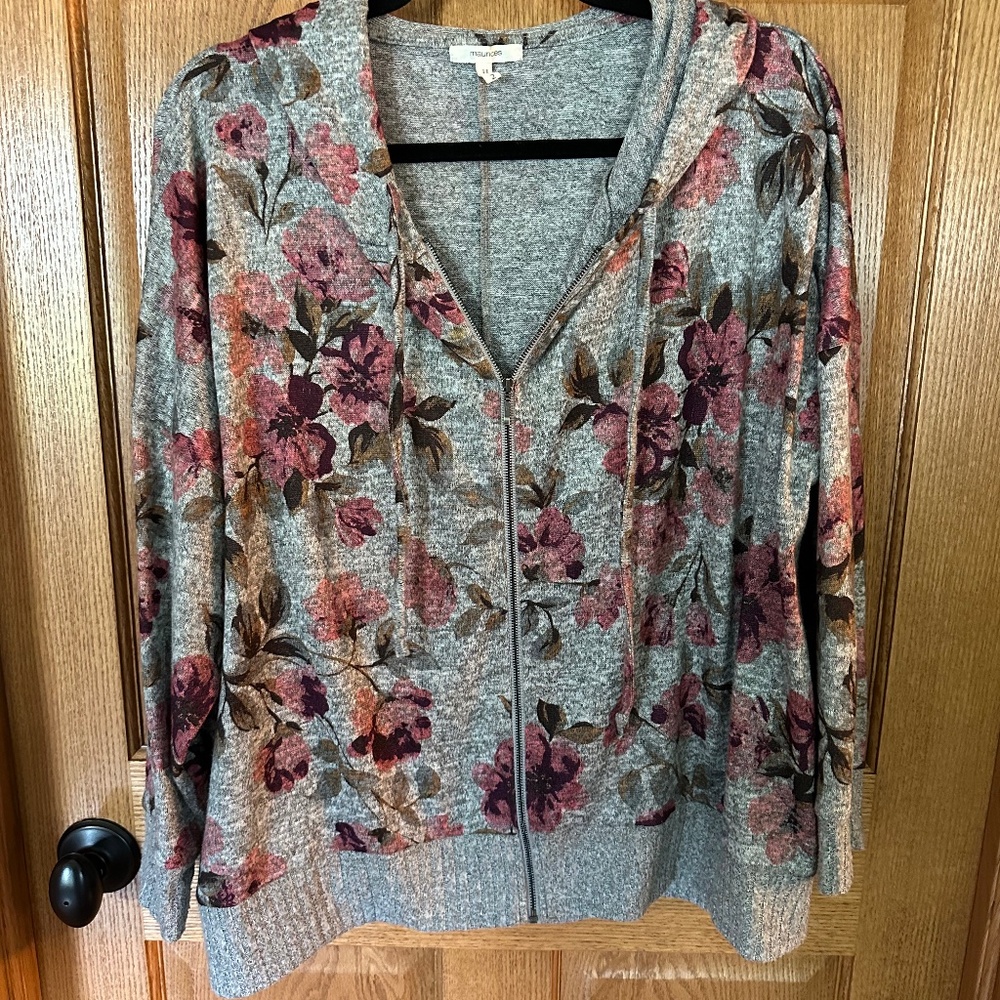 Maurices Gray/Pink Flowered Full Zip Knit Hoodie.  Size 2 Plus.
